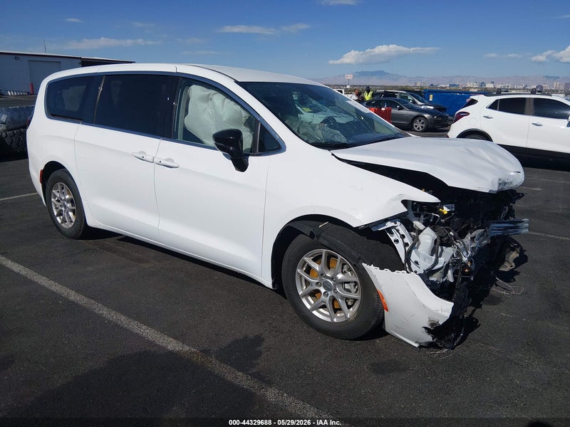 2024 CHRYSLER PACIFICA Lot #44329688 — VINARCHIVE