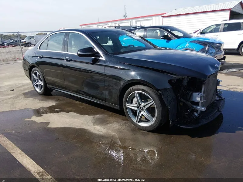 2017 MERCEDES-BENZ E 300