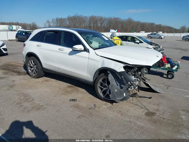2021 MERCEDES-BENZ GLC 300