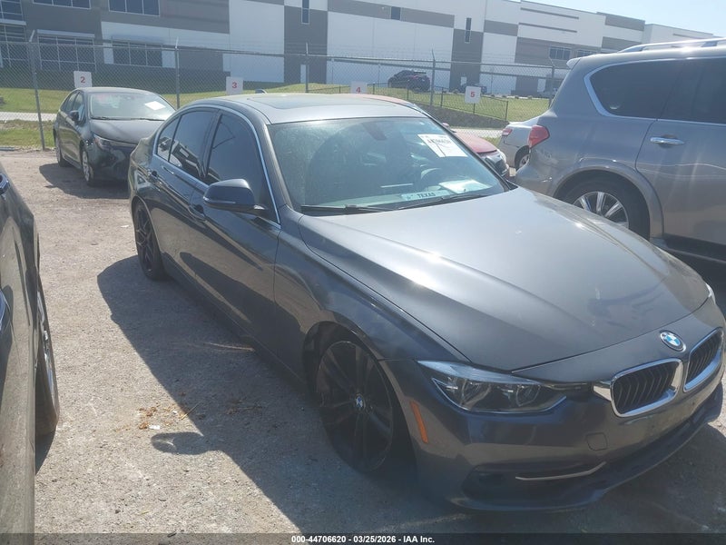 2018 BMW 330I Lot #44706620 — VINARCHIVE