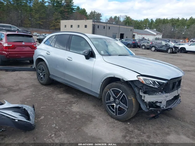 2024 MERCEDES-BENZ GLC 300