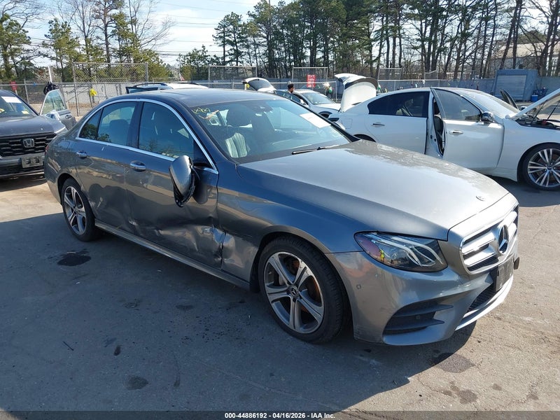2018 MERCEDES-BENZ E 300 Lot #44886192 — VINARCHIVE