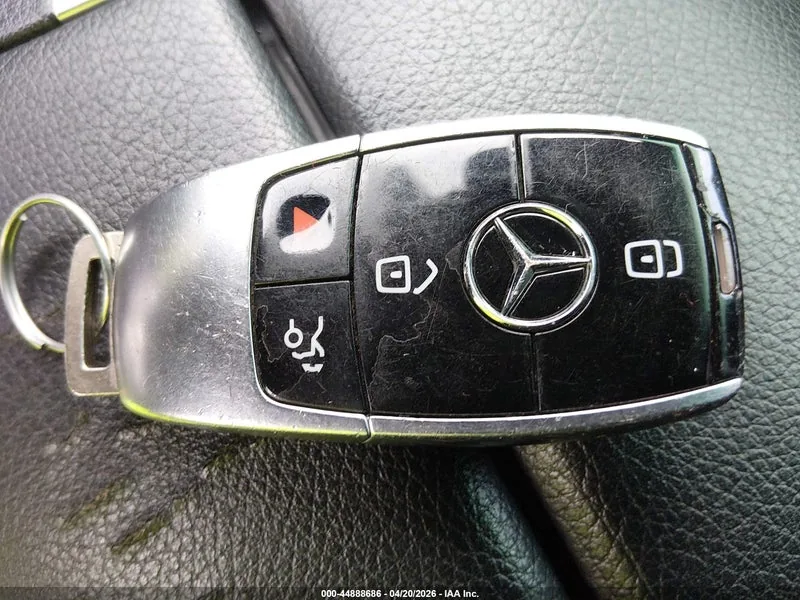 2017 MERCEDES-BENZ E 300 Lot #44888686 thumbnail 10