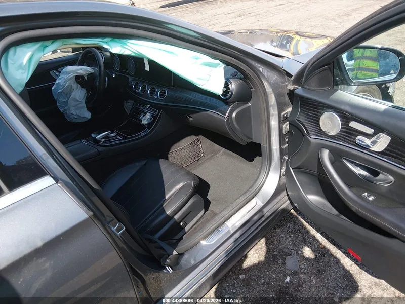 2017 MERCEDES-BENZ E 300 Lot #44888686 thumbnail 5