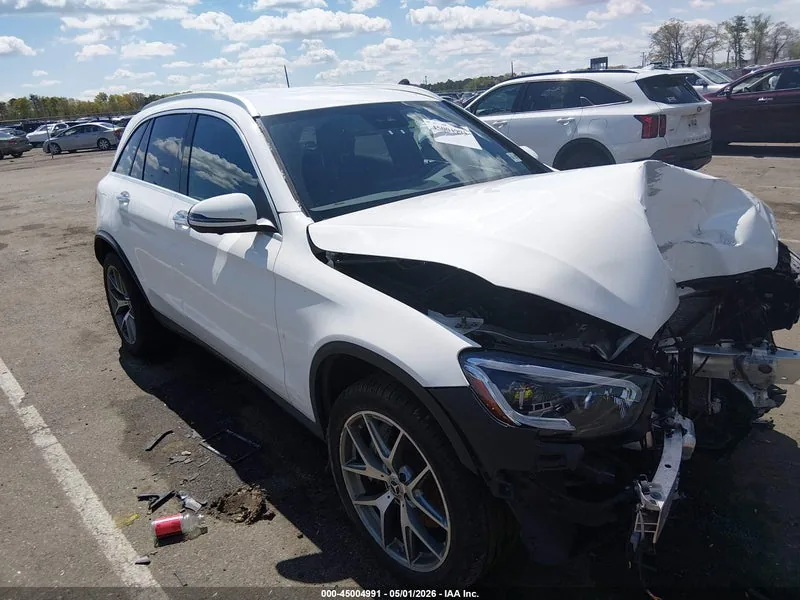 2022 MERCEDES-BENZ GLC 300