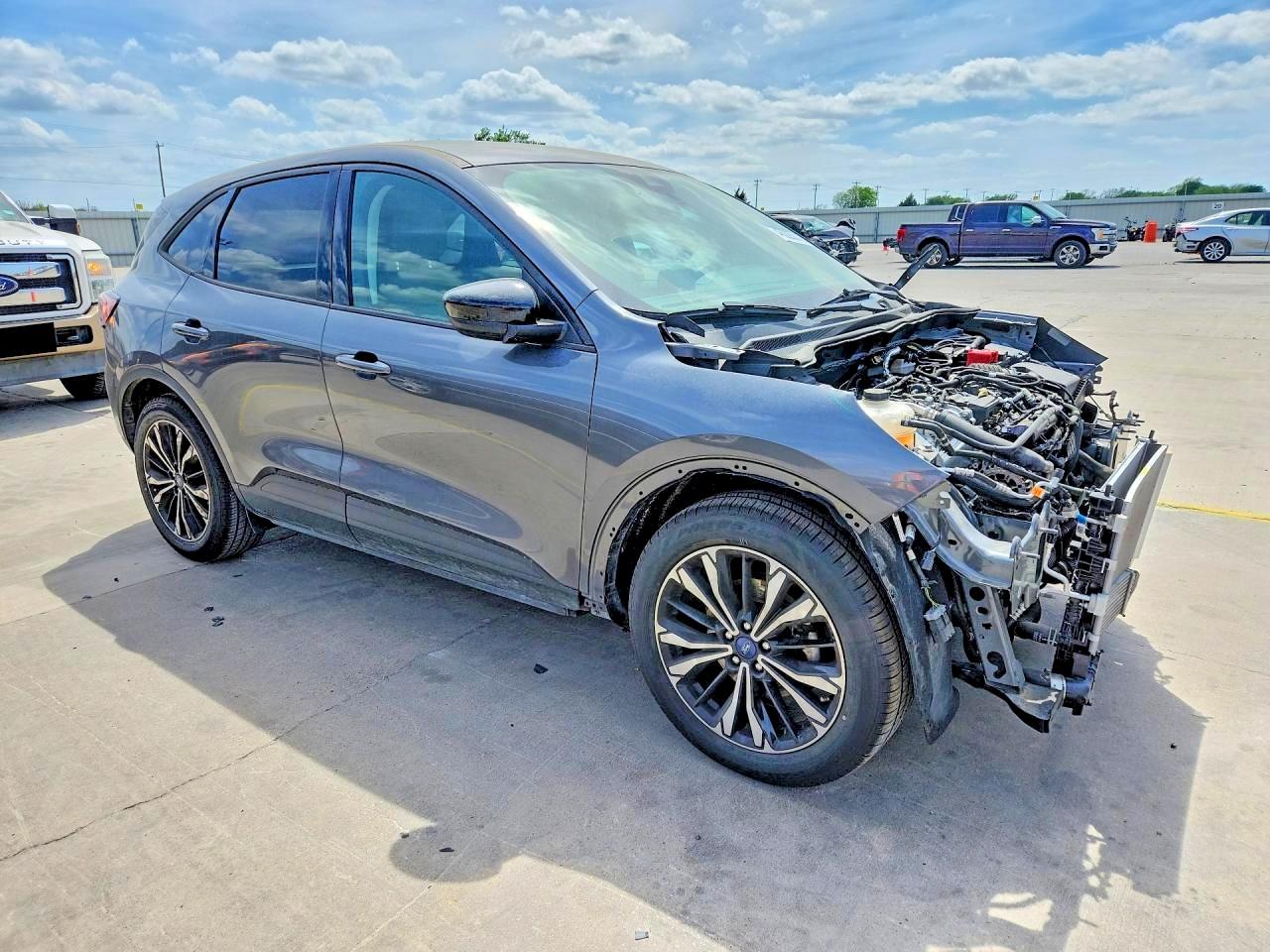 2021 Ford ESCAPE SE Lot #46225016 — VINARCHIVE