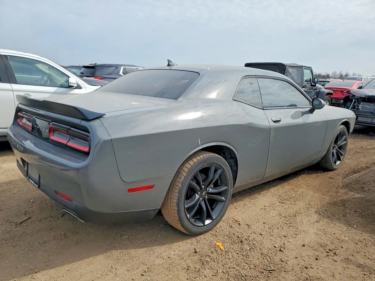 2017 Dodge CHALLENGER SXT Lot #46480056 thumbnail 3