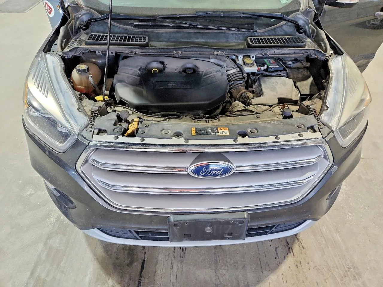 2018 Ford ESCAPE TITANIUM