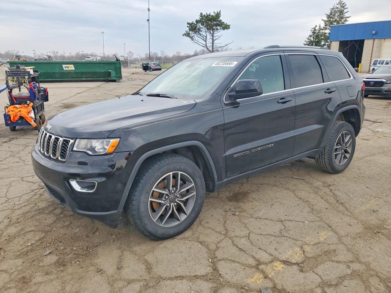 2020 Jeep GRAND CHEROKEE LAREDO Lot #48235666 — VINARCHIVE