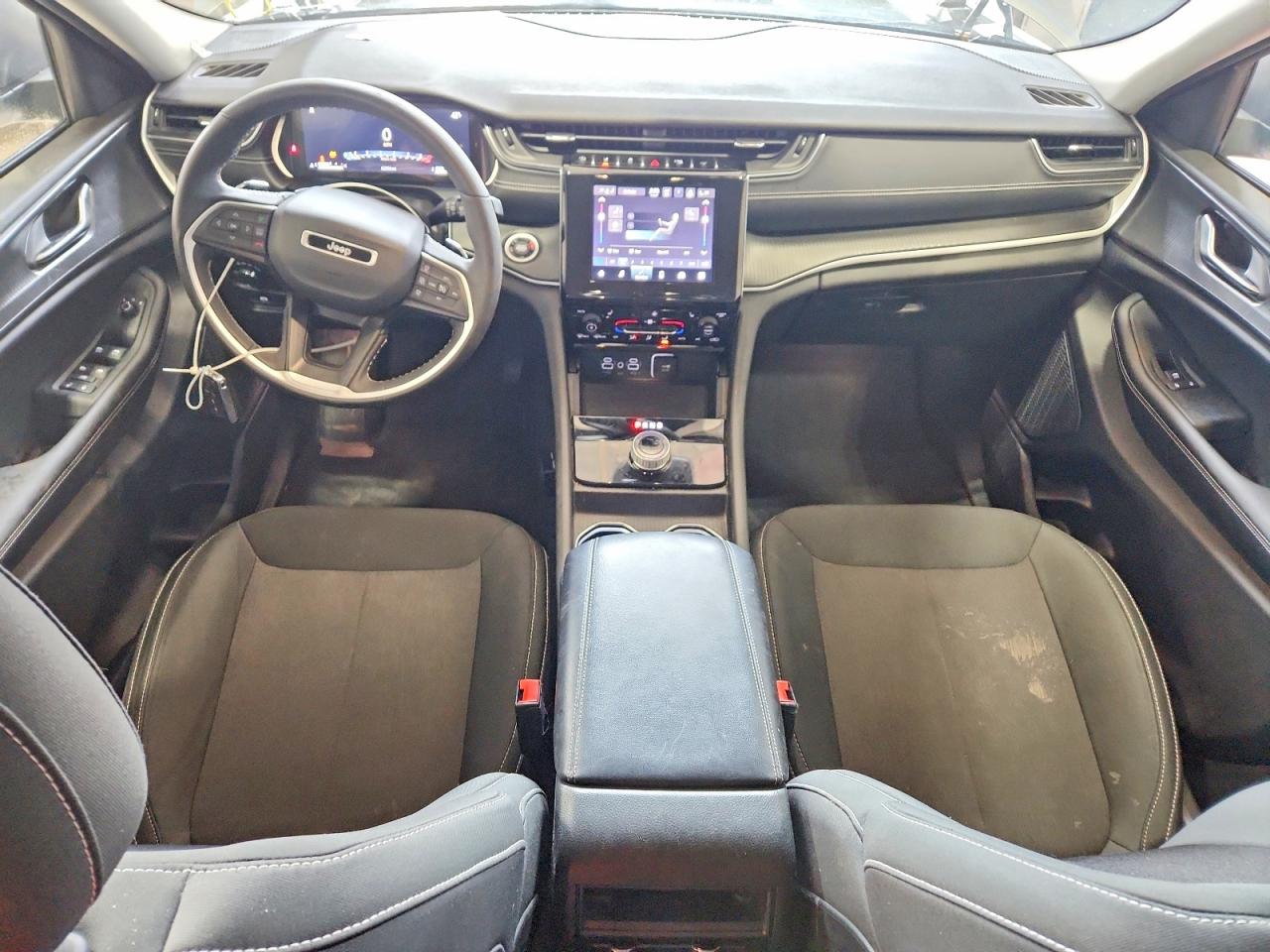 2023 Jeep GRAND CHEROKEE LAREDO Lot #48600176 — VINARCHIVE