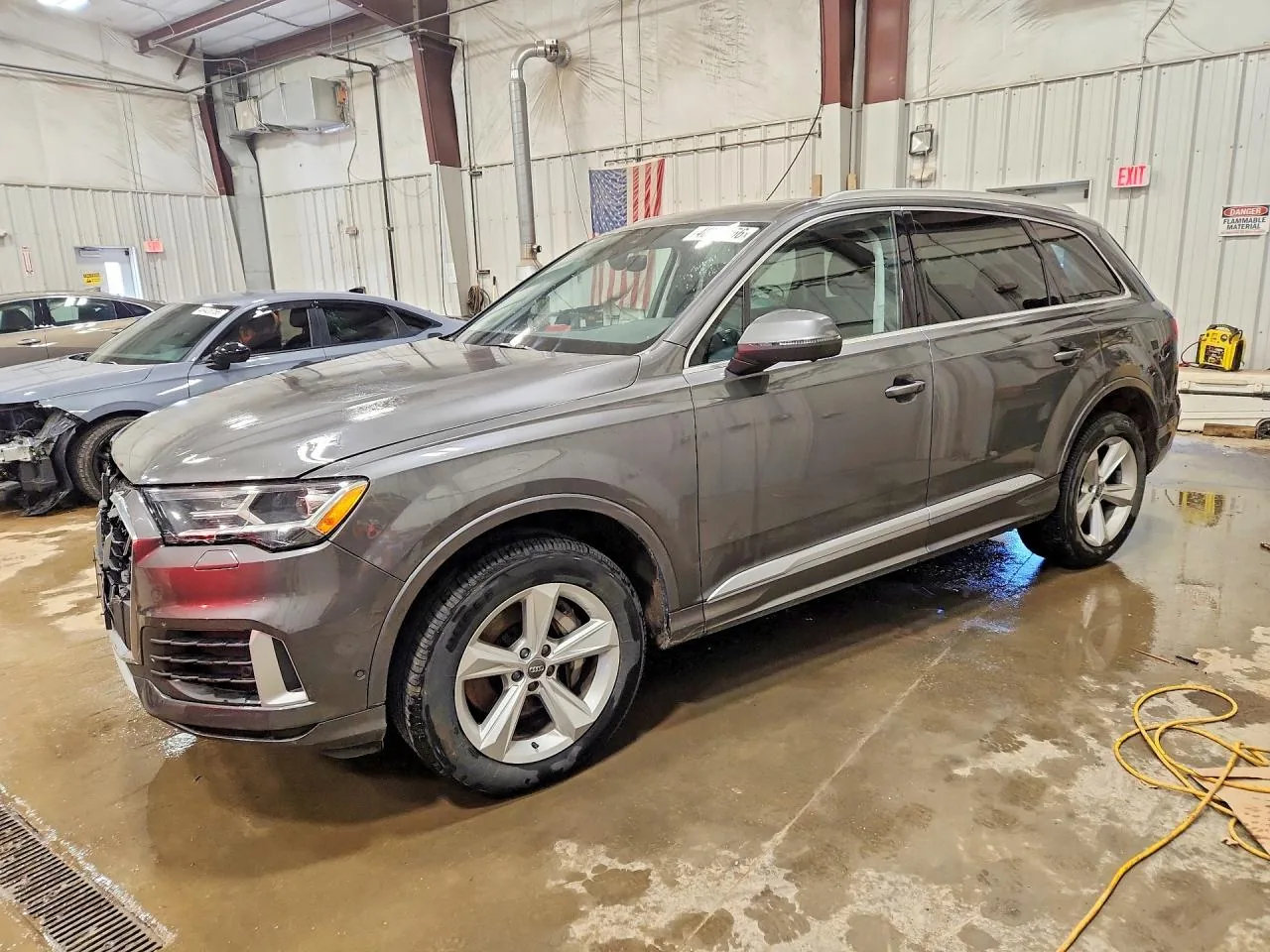 2021 Audi Q7 PREMIUM