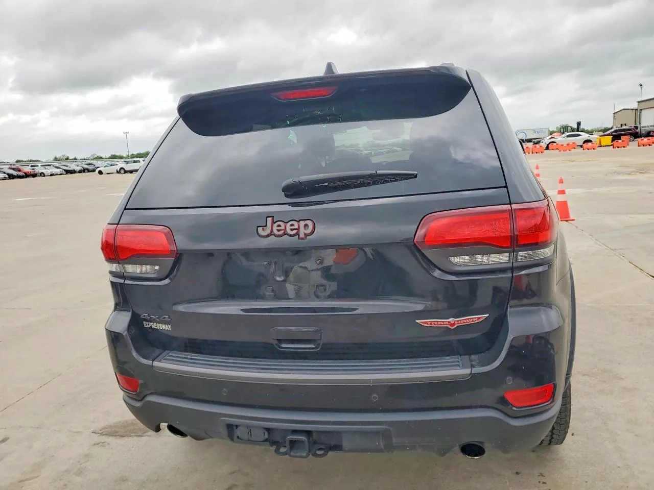 2019 Jeep GRAND CHEROKEE TRAILHAWK