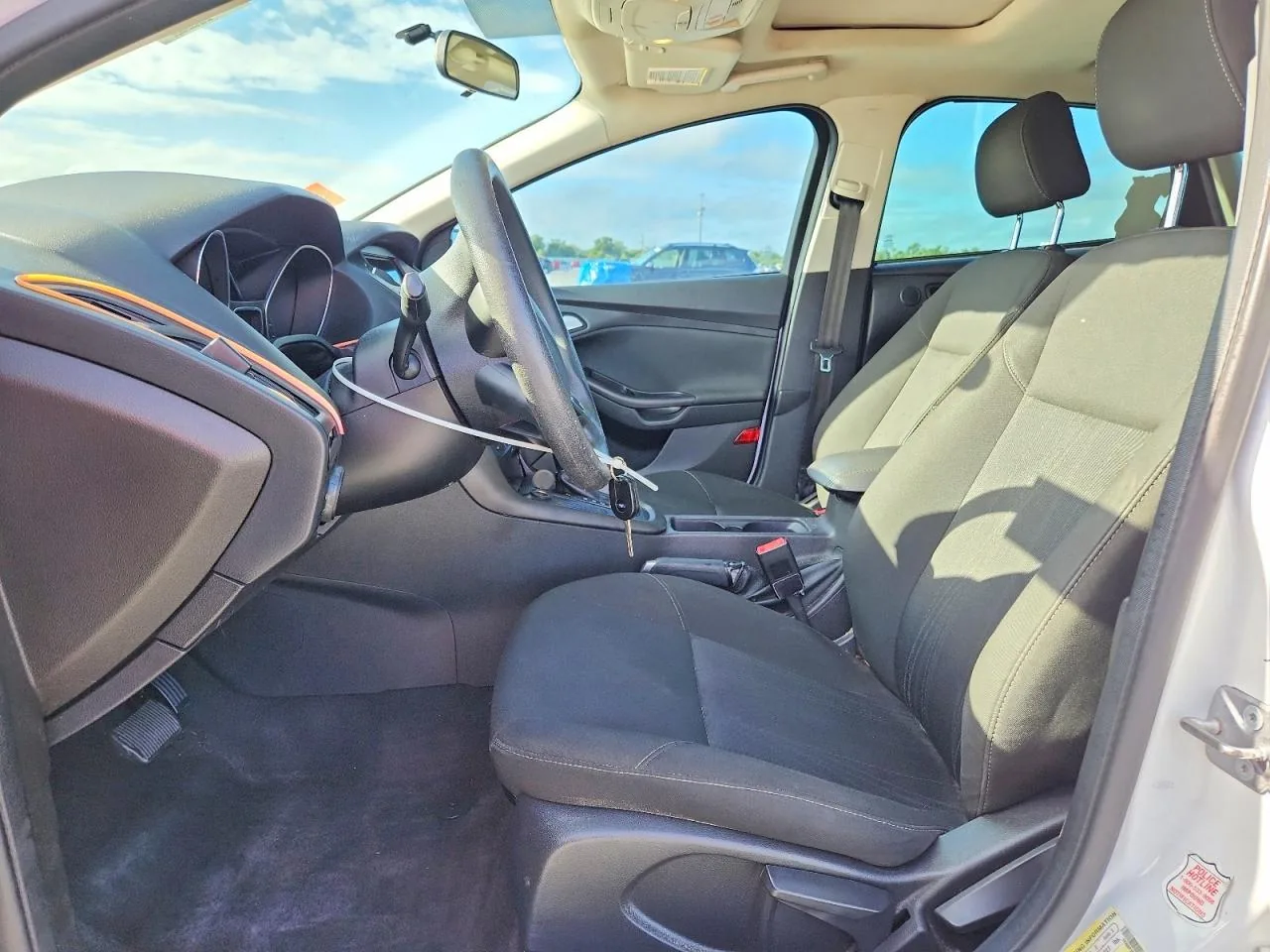 2017 Ford FOCUS SEL