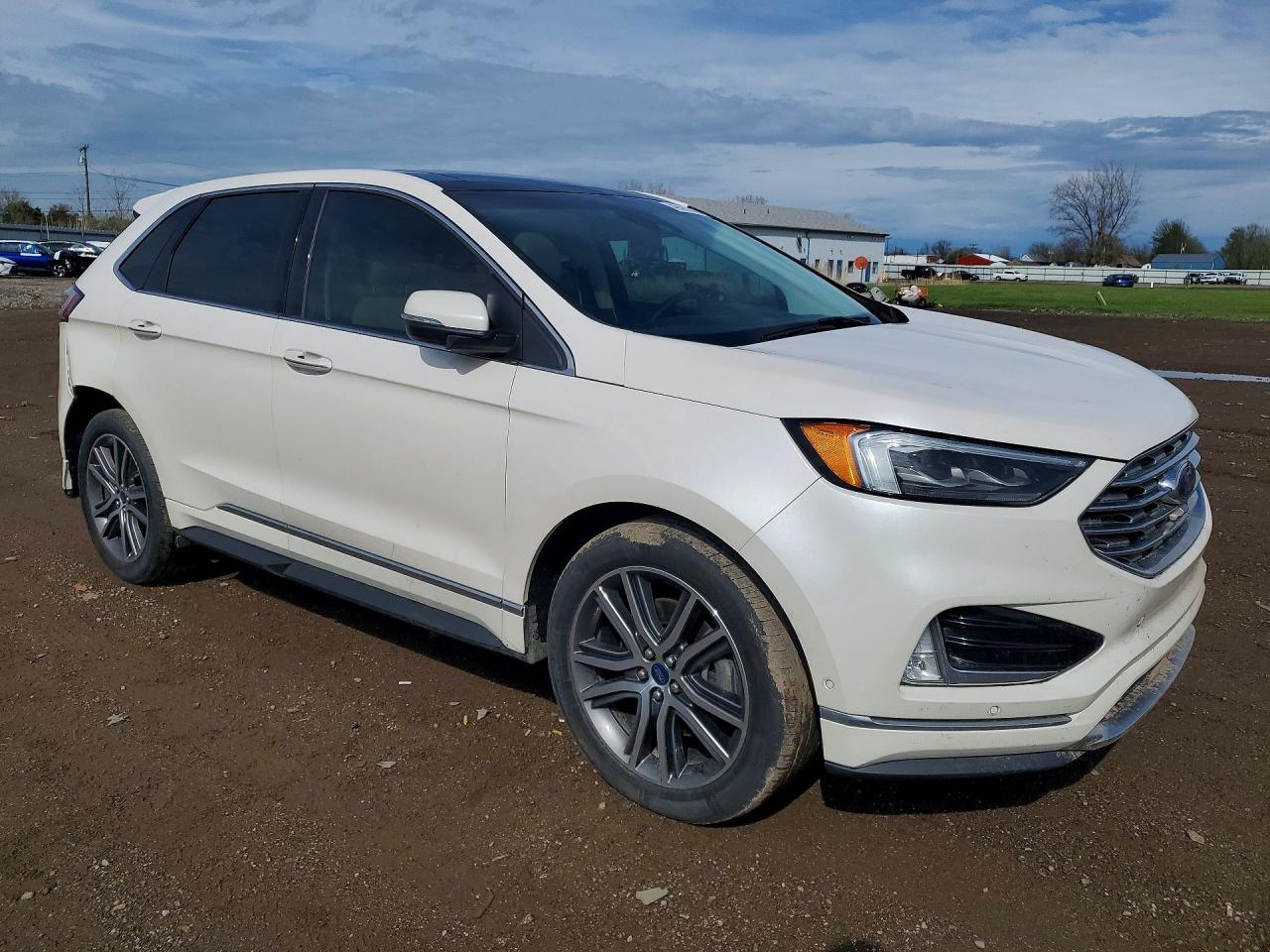2019 Ford EDGE TITANIUM Lot #49680176 — VINARCHIVE