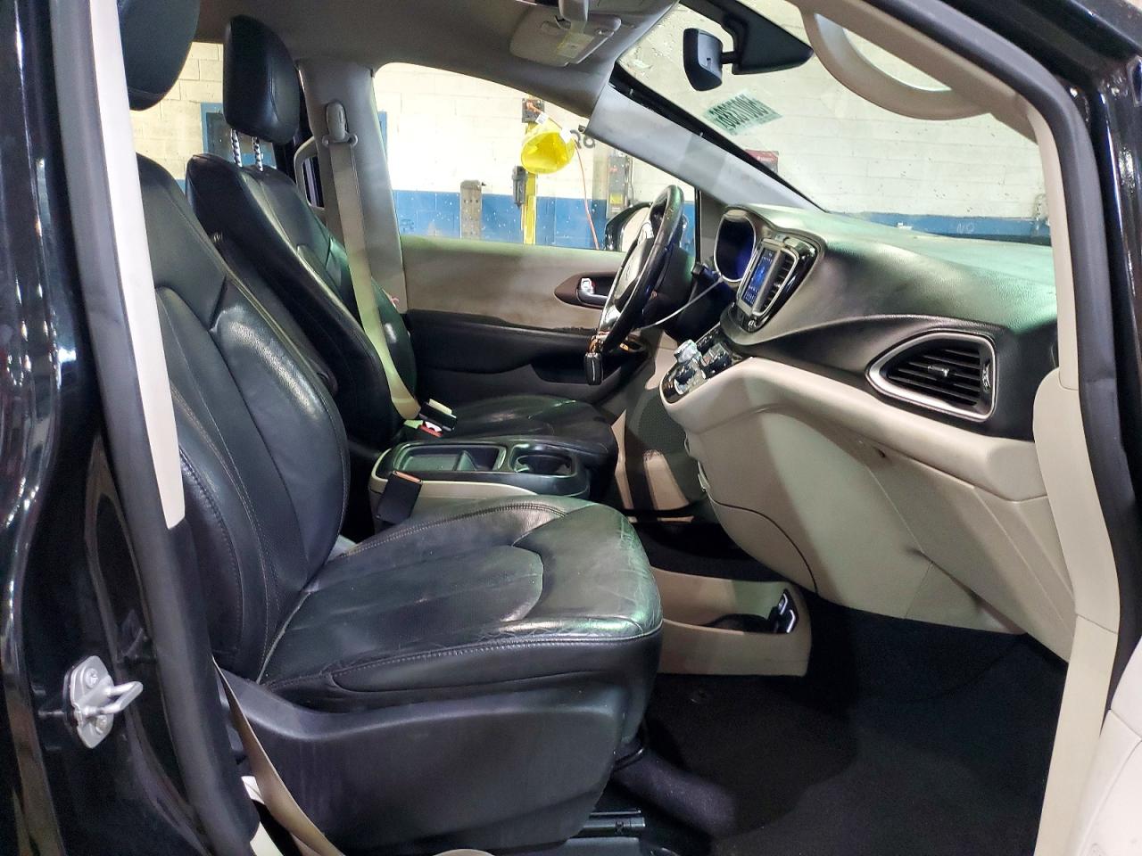 2019 Chrysler PACIFICA TOURING L Lot #50073386 — VINARCHIVE