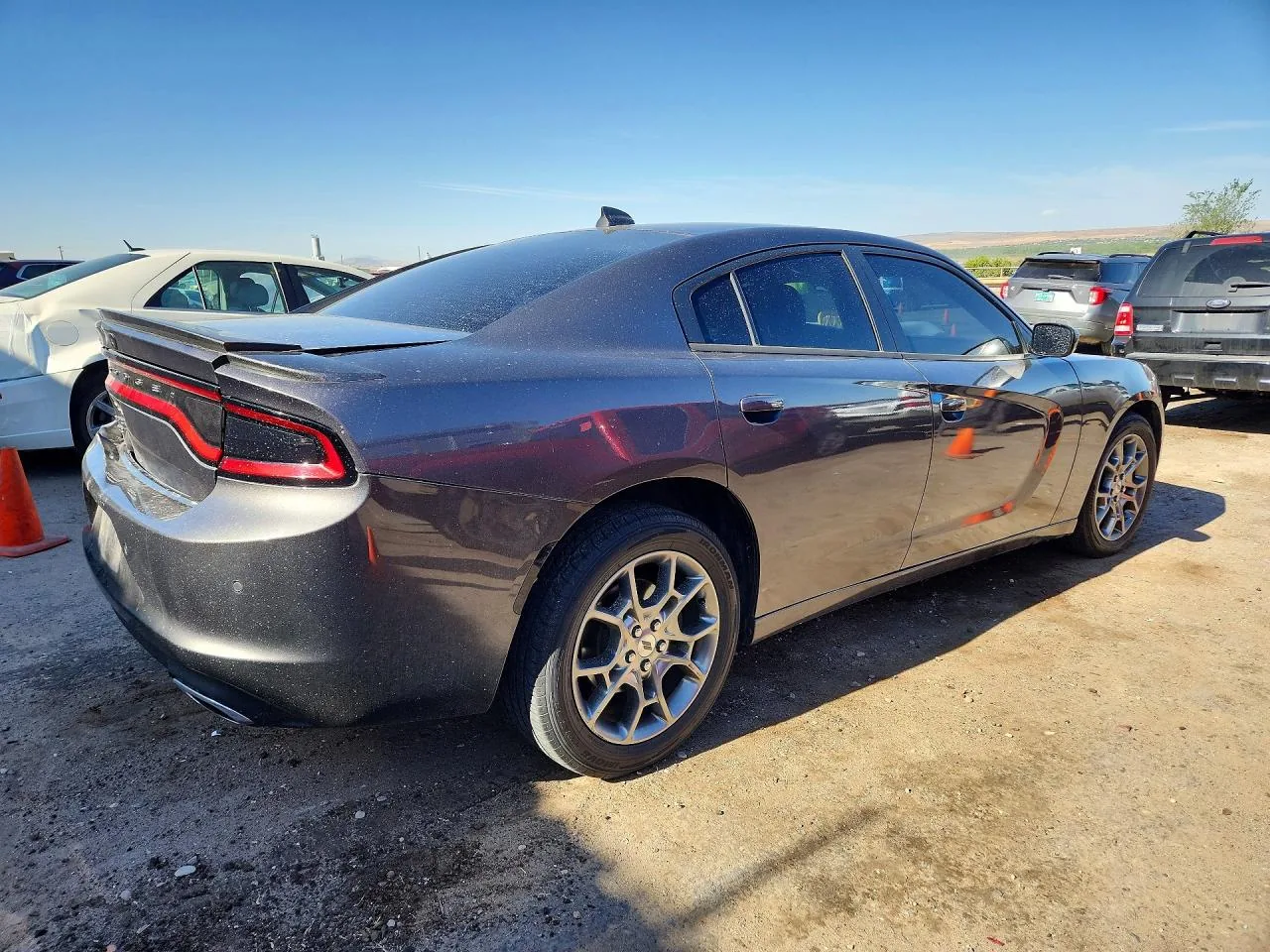 2017 Dodge CHARGER SXT