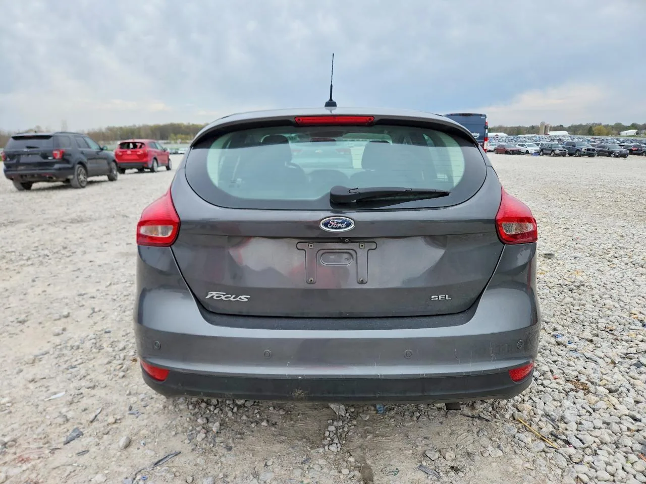 2017 Ford FOCUS SEL Lot #50648136 thumbnail 2