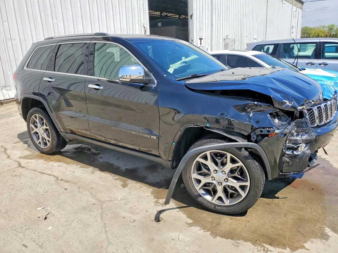 2022 Jeep GRAND CHEROKEE LIMITED