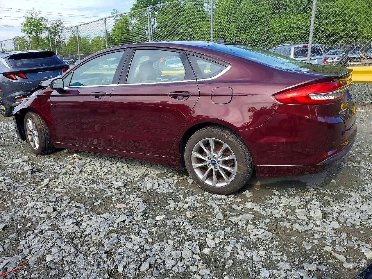 2017 Ford FUSION SE Lot #51573396 thumbnail 8