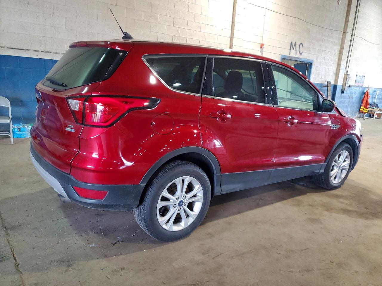 2019 Ford ESCAPE SE Lot #51687186 — VINARCHIVE