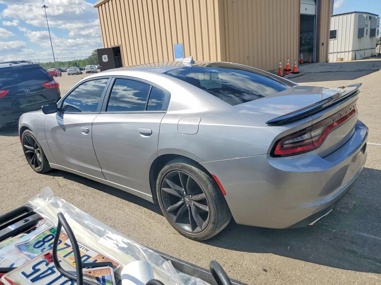 2017 Dodge CHARGER SXT Lot #51700206 thumbnail 2