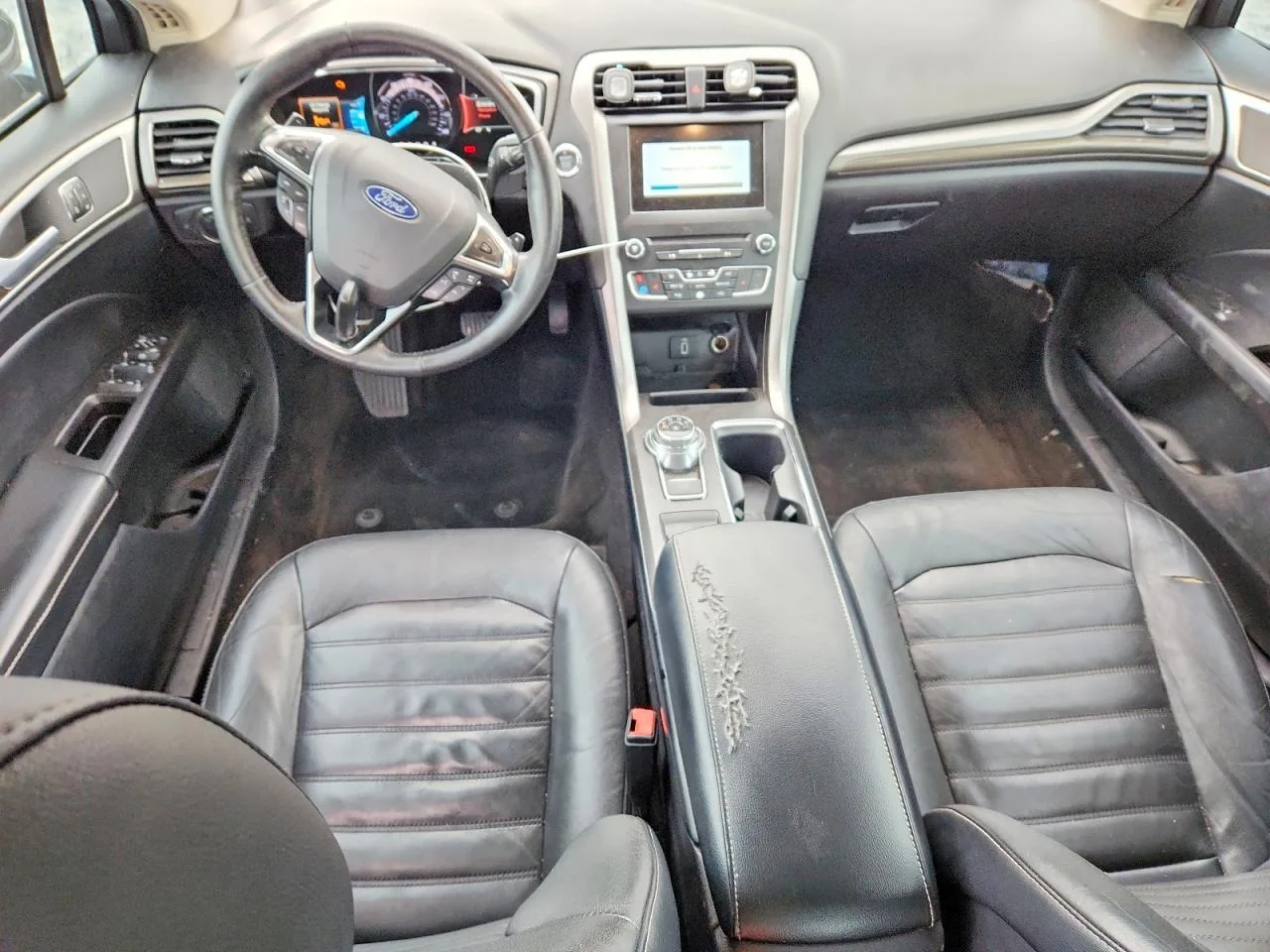 2018 Ford FUSION SE