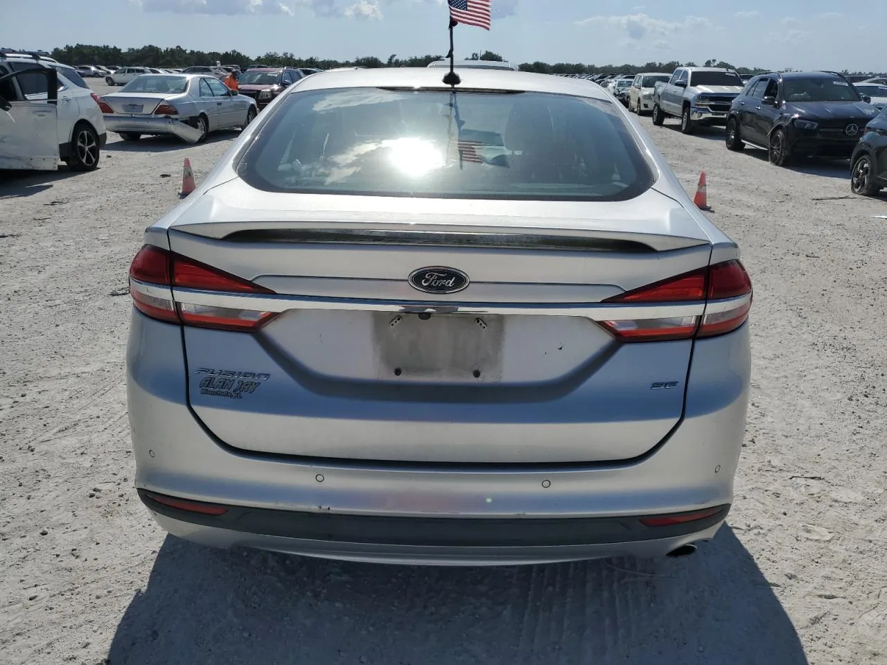 2017 Ford FUSION SE Lot #52534944 thumbnail 9