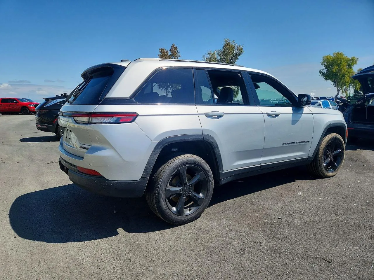 2025 Jeep GRAND CHEROKEE LIMITED Lot #52715556 thumbnail 4