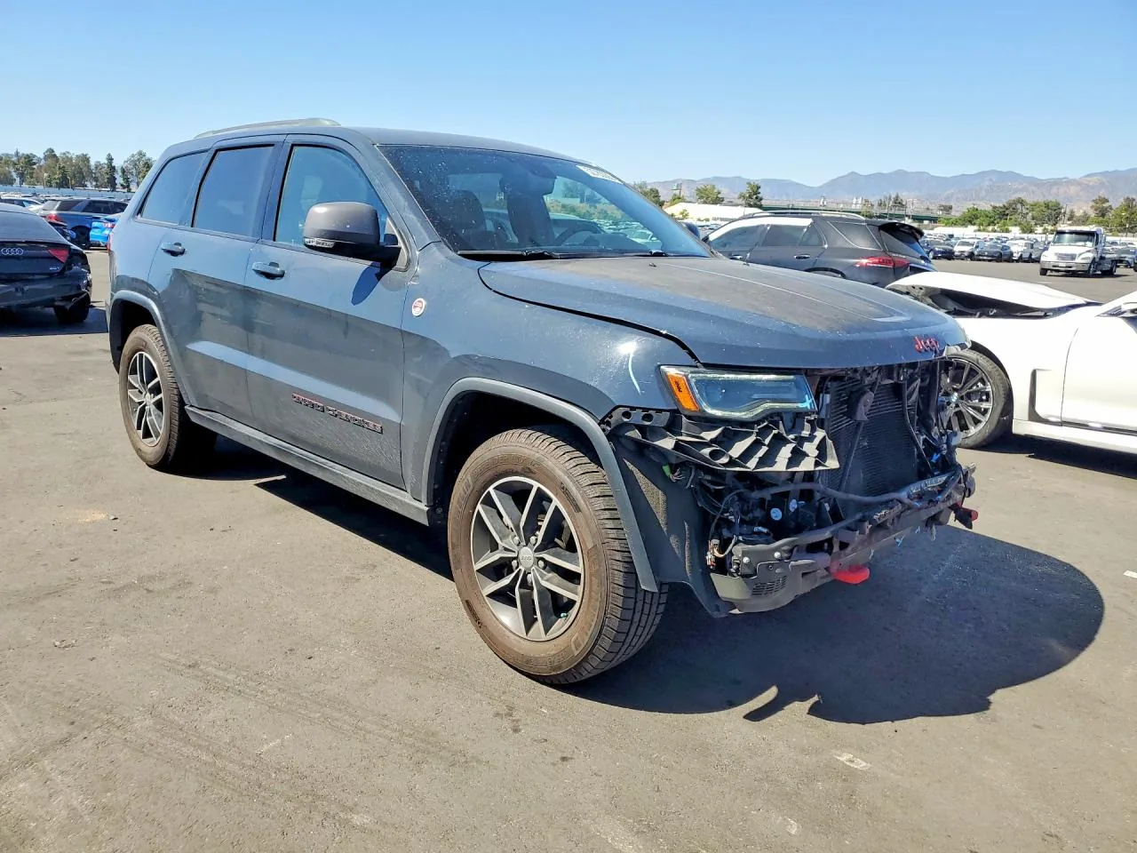 2018 Jeep GRAND CHEROKEE TRAILHAWK Lot #52783026 thumbnail 3