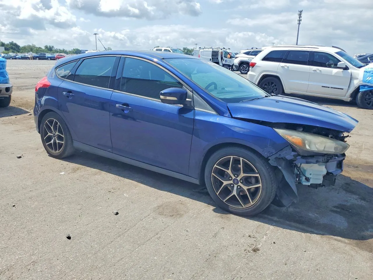 2017 Ford FOCUS SEL Lot #53027796 thumbnail 8