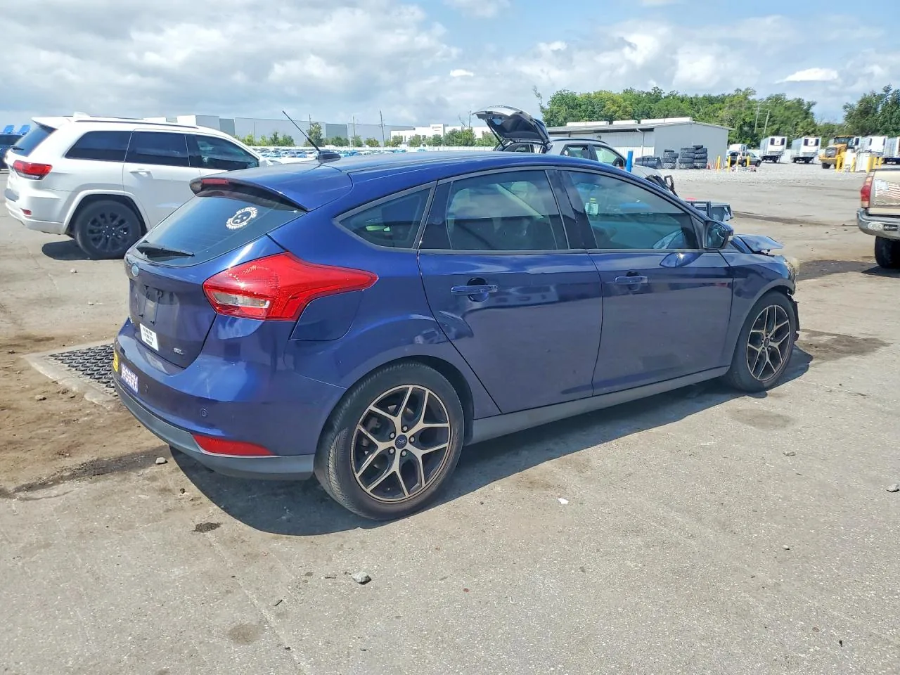 2017 Ford FOCUS SEL Lot #53027796 thumbnail 12