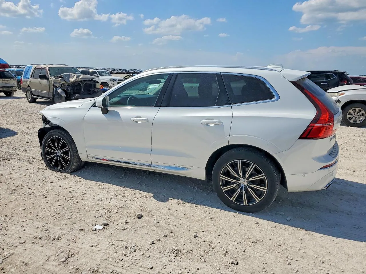2020 Volvo XC60 T5 INSCRIPTION Lot #54334616 thumbnail 11