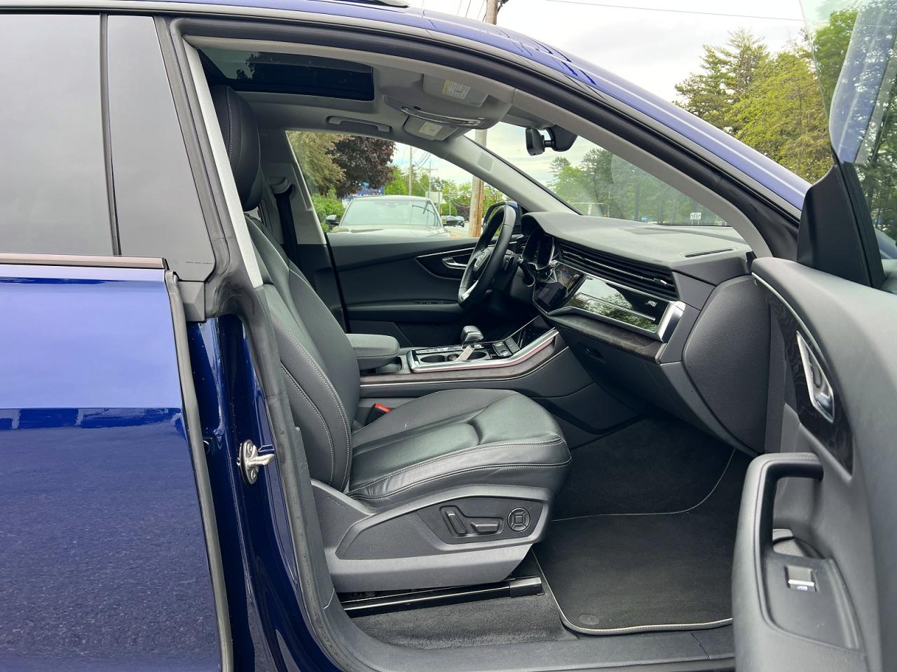 2019 Audi Q8 PREMIUM PLUS S-LINE Lot #55118596 — VINARCHIVE