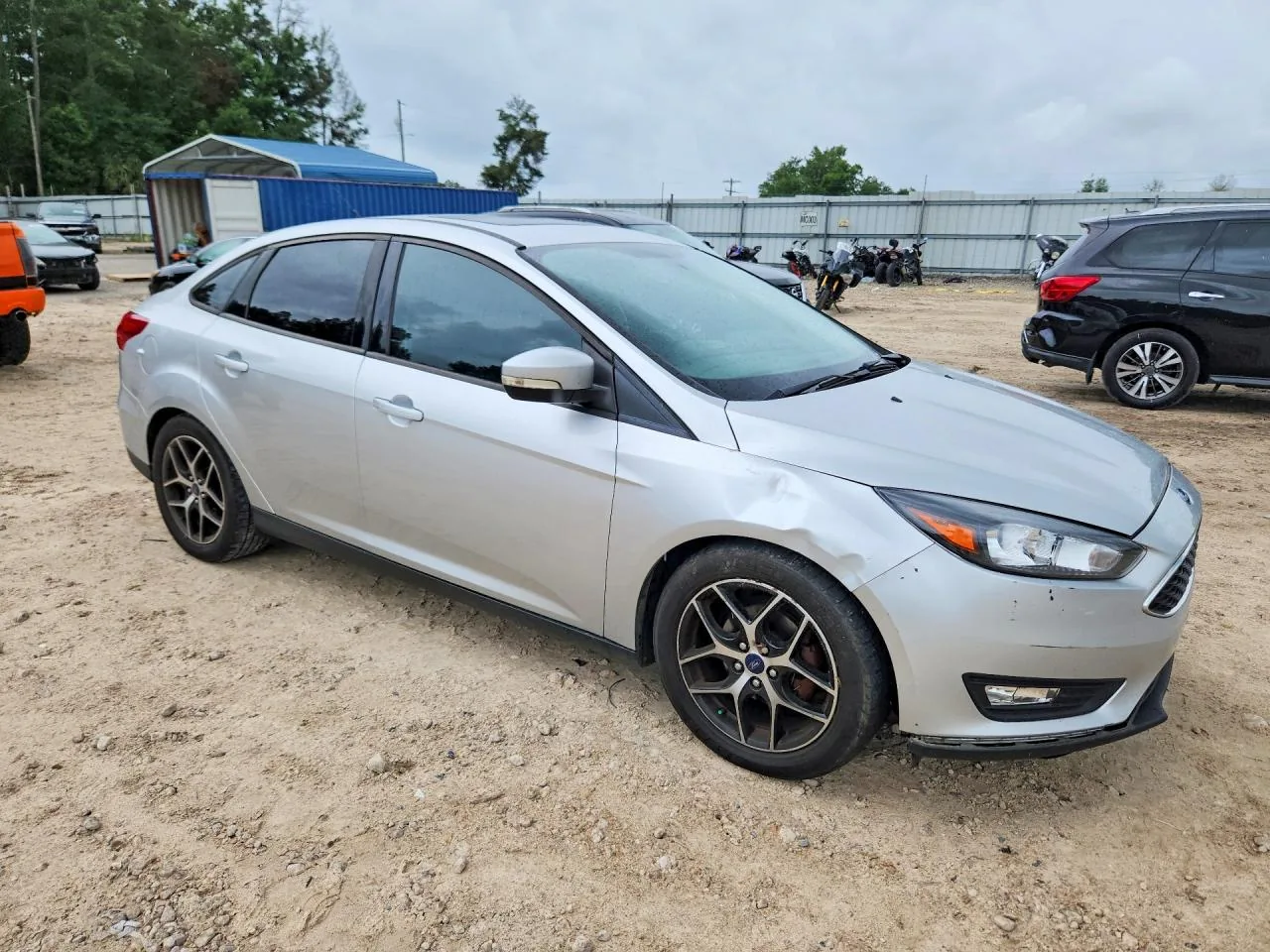 2017 Ford FOCUS SEL Lot #55180236 thumbnail 5