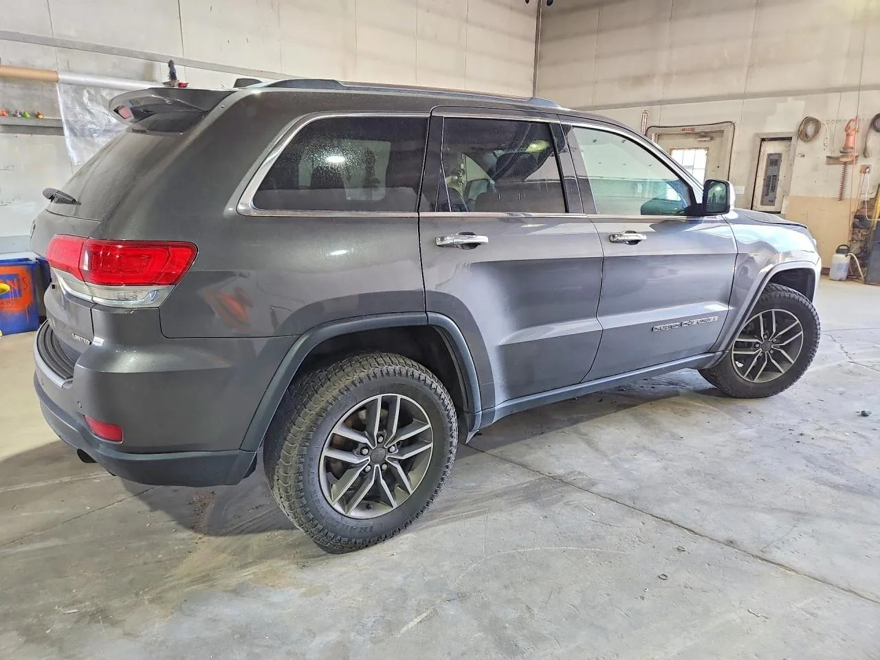 2019 Jeep GRAND CHEROKEE LIMITED