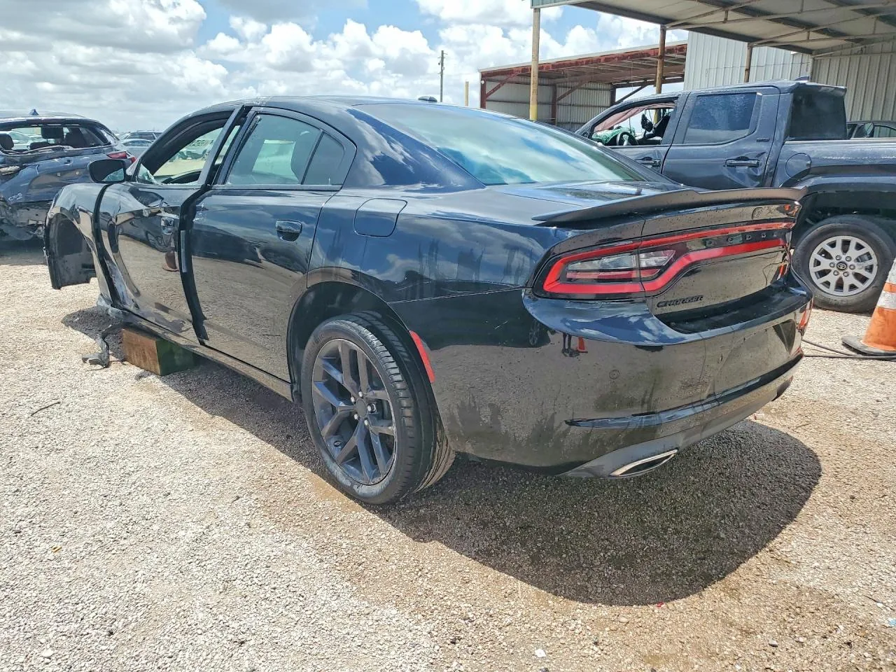 2021 Dodge CHARGER SXT