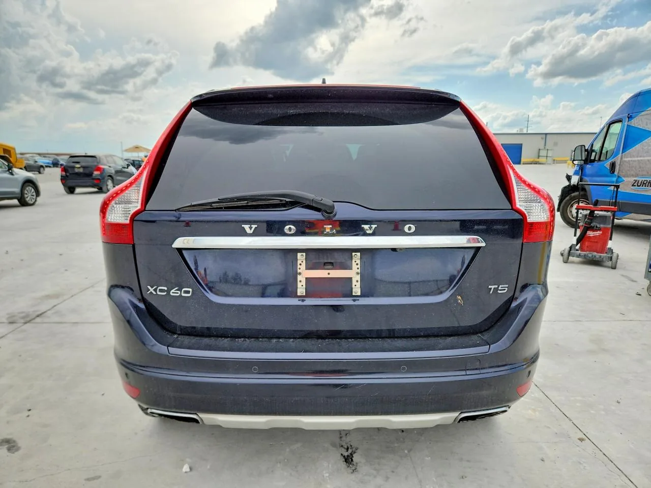 2017 Volvo XC60 T5 INSCRIPTION Lot #55774016 thumbnail 5