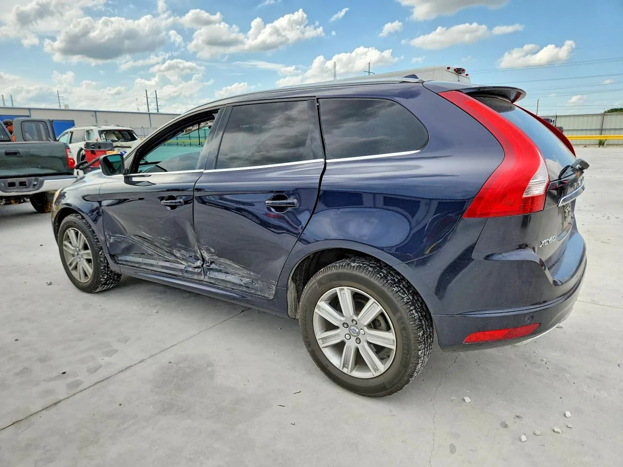 2017 Volvo XC60 T5 INSCRIPTION Lot #55774016 thumbnail 10