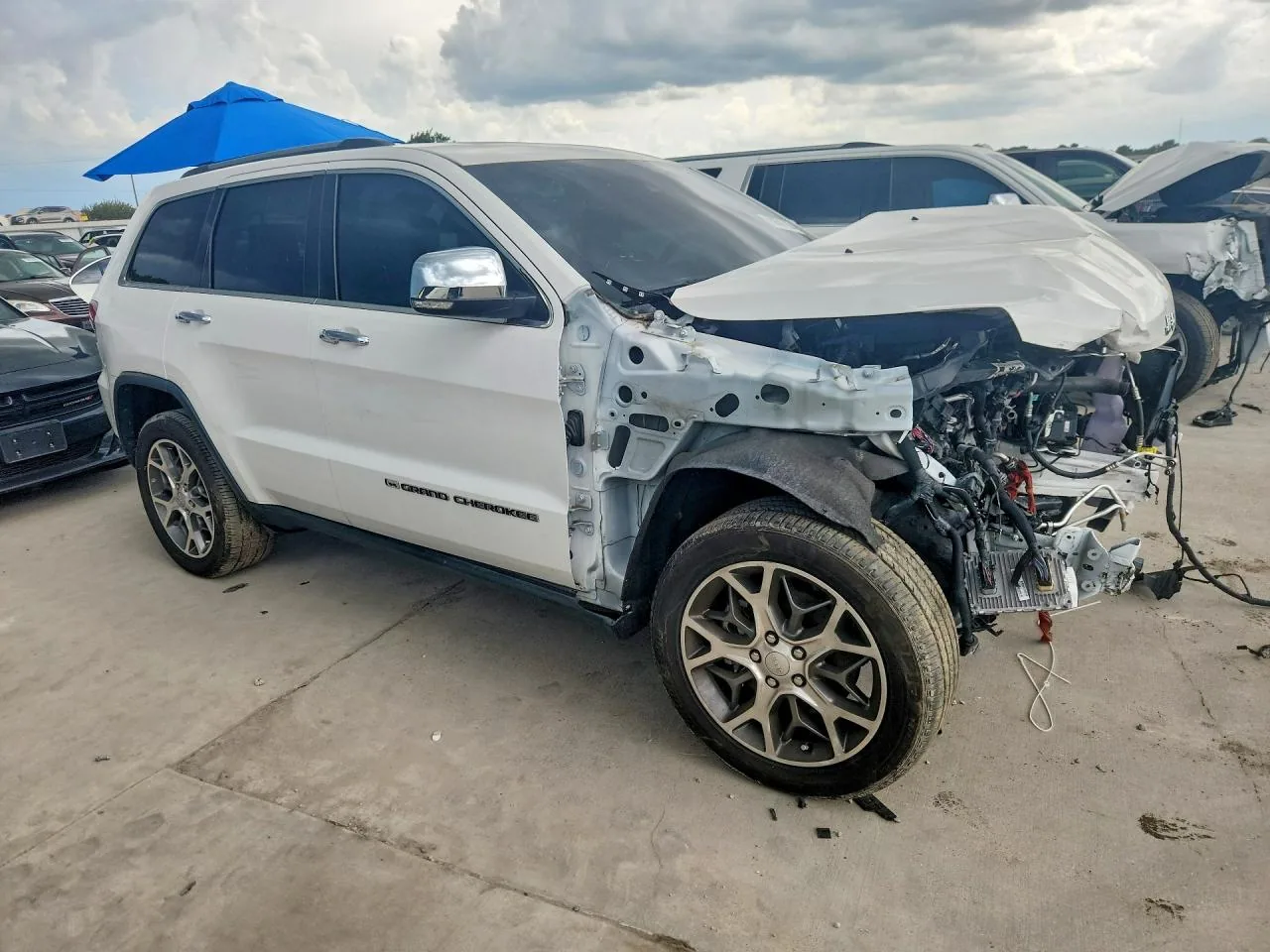 2022 Jeep GRAND CHEROKEE LIMITED