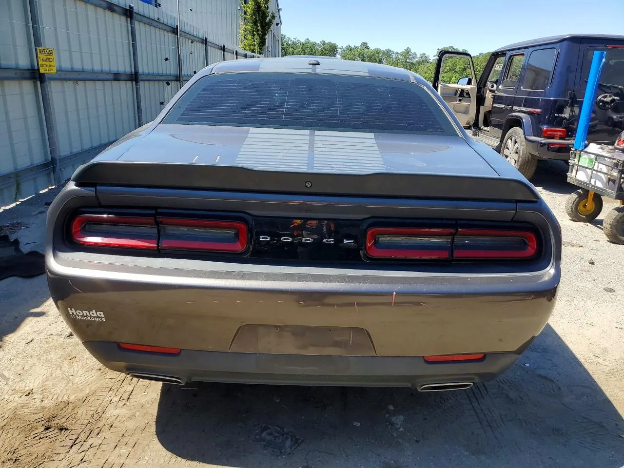 2017 Dodge CHALLENGER SXT Lot #56055626 thumbnail 4