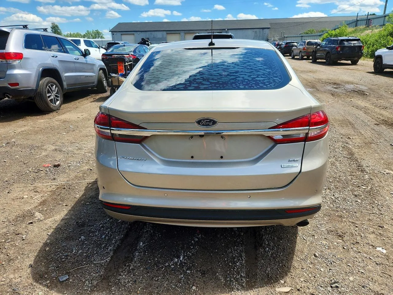 2017 Ford FUSION SE