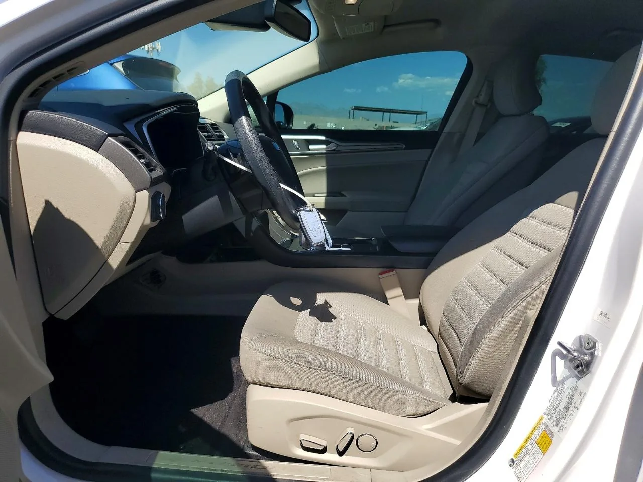 2019 Ford FUSION SE Lot #57371496 thumbnail 11