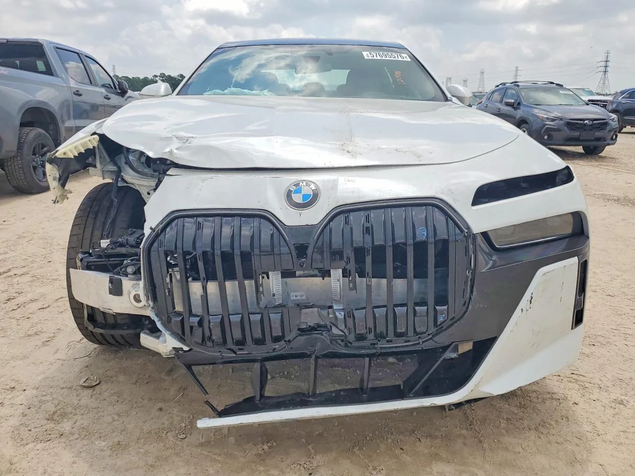 2025 Bmw 740 I Lot #57695576 thumbnail 4
