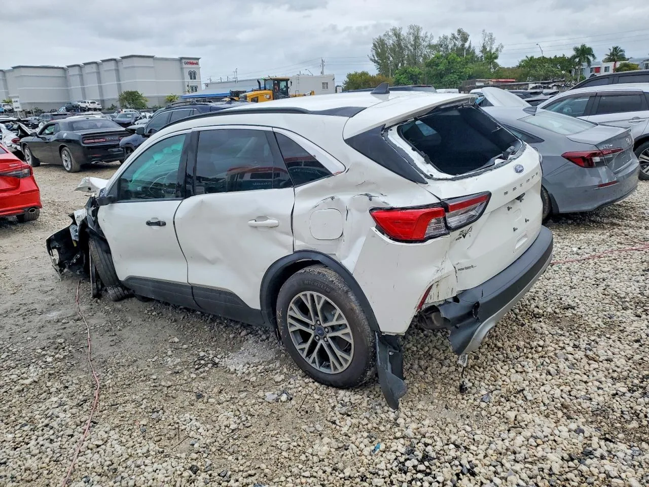 2022 Ford ESCAPE SEL