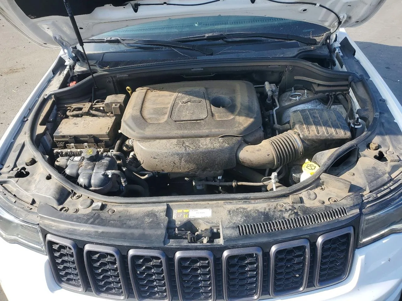 2020 Jeep GRAND CHEROKEE LIMITED