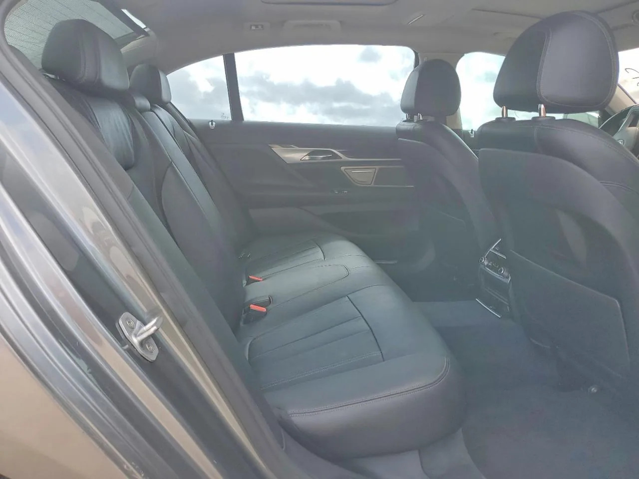 2017 Bmw 740 I Lot #79492055 thumbnail 11