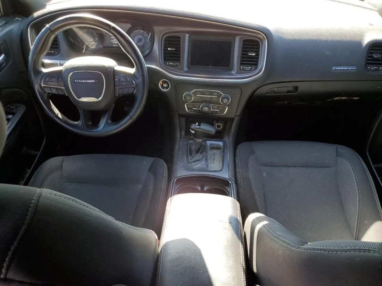 2018 Dodge CHARGER SXT