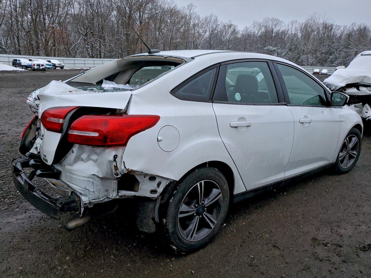 2018 Ford FOCUS SE Lot #95933635 — VINARCHIVE